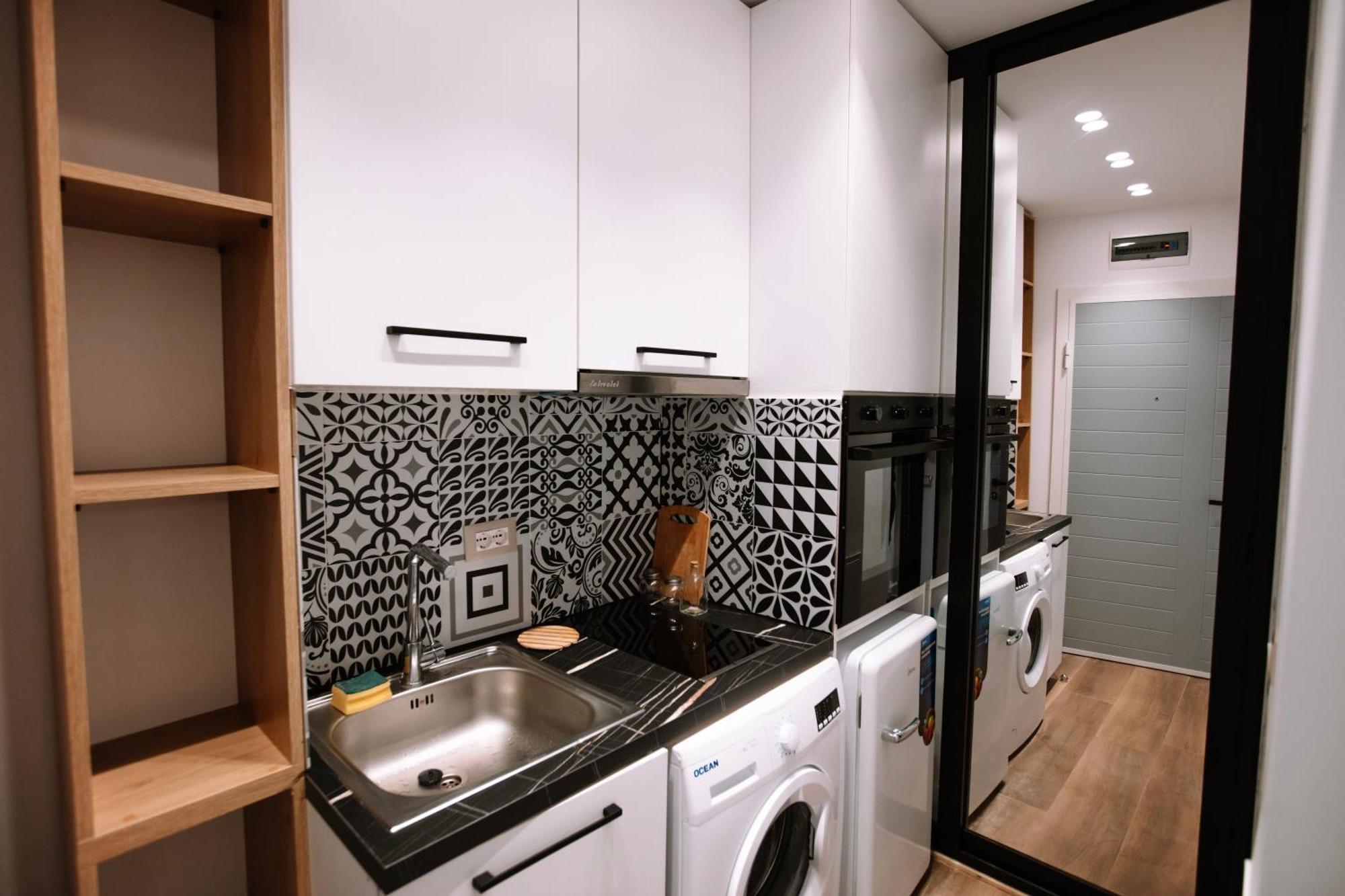 Barrikada Str Modern Apartments - The Nest Tirana Extérieur photo