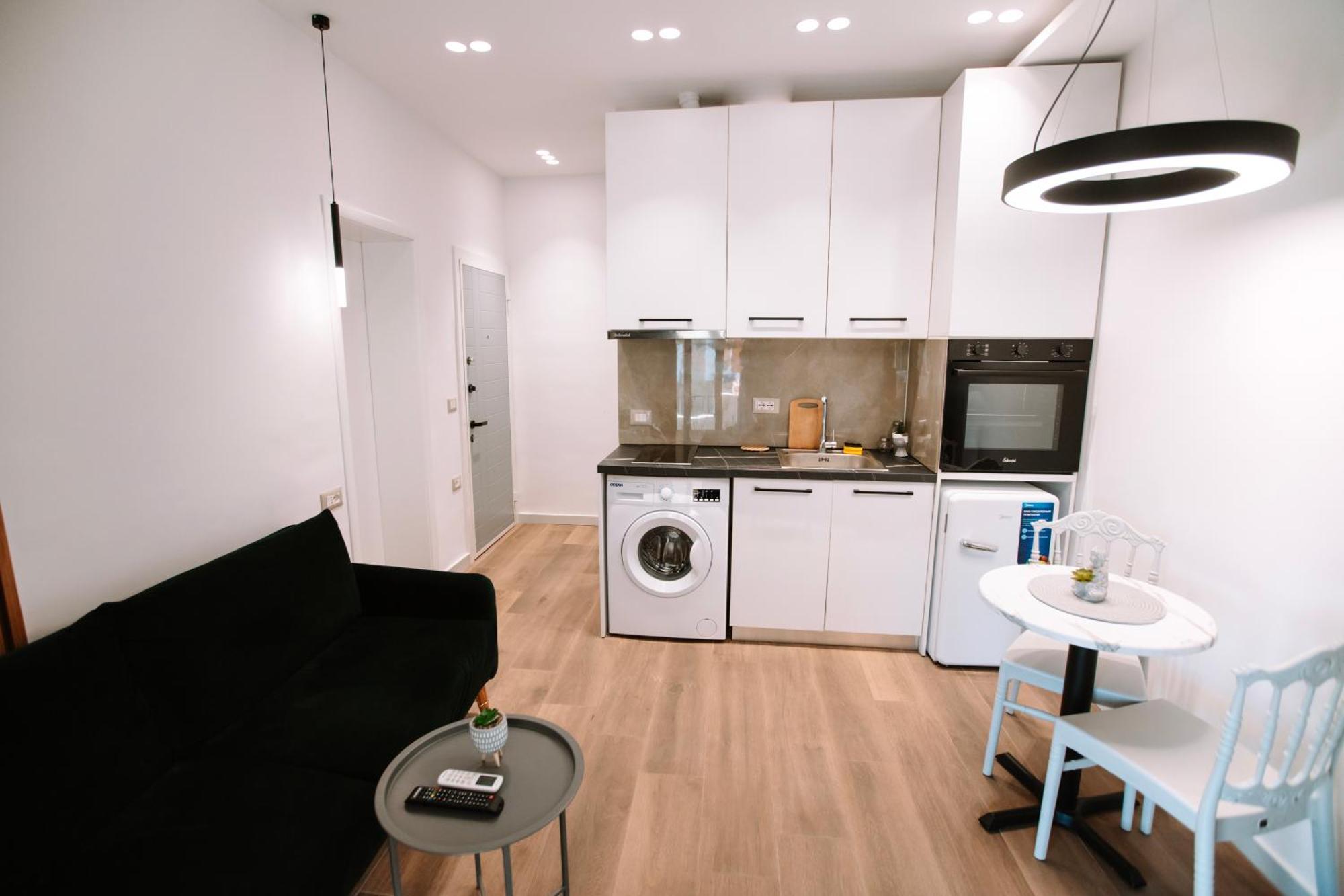 Barrikada Str Modern Apartments - The Nest Tirana Extérieur photo
